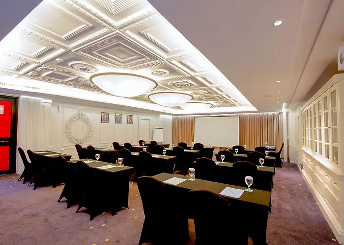 ホテル The 1o1 Bali Fontana Seminyak 4*